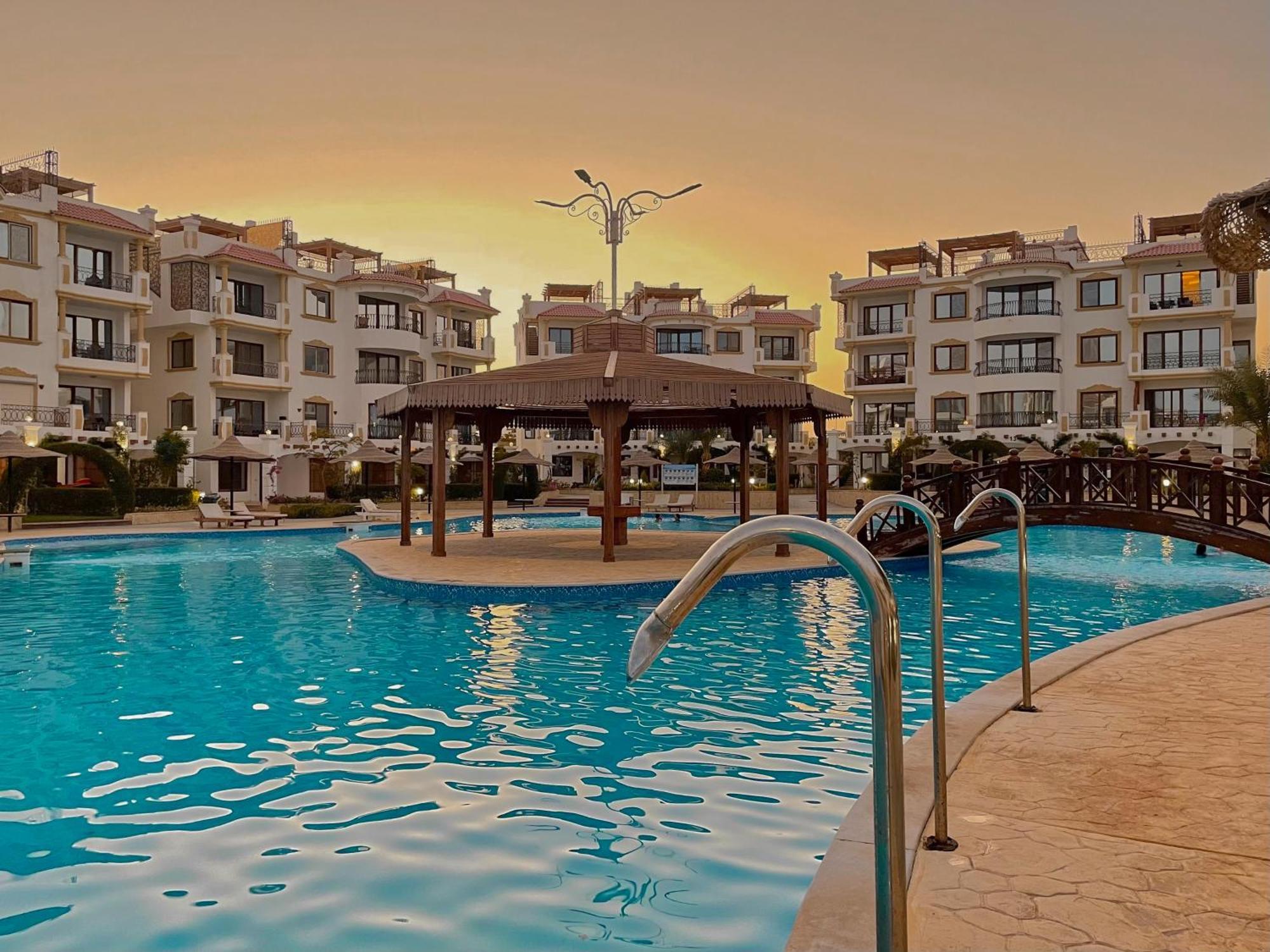 Sharm Hills Aqua Park Resort Bagian luar foto