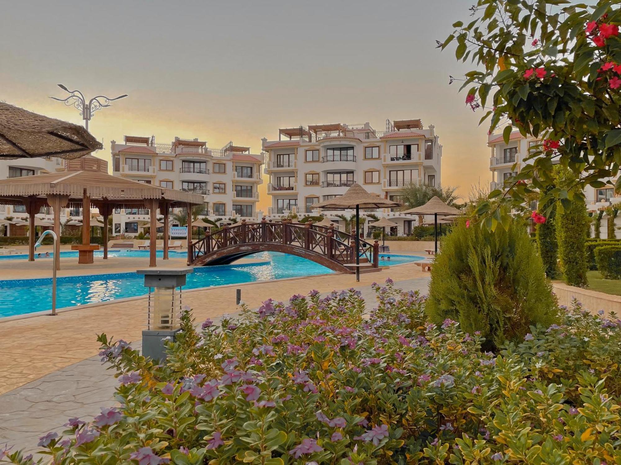 Sharm Hills Aqua Park Resort Bagian luar foto