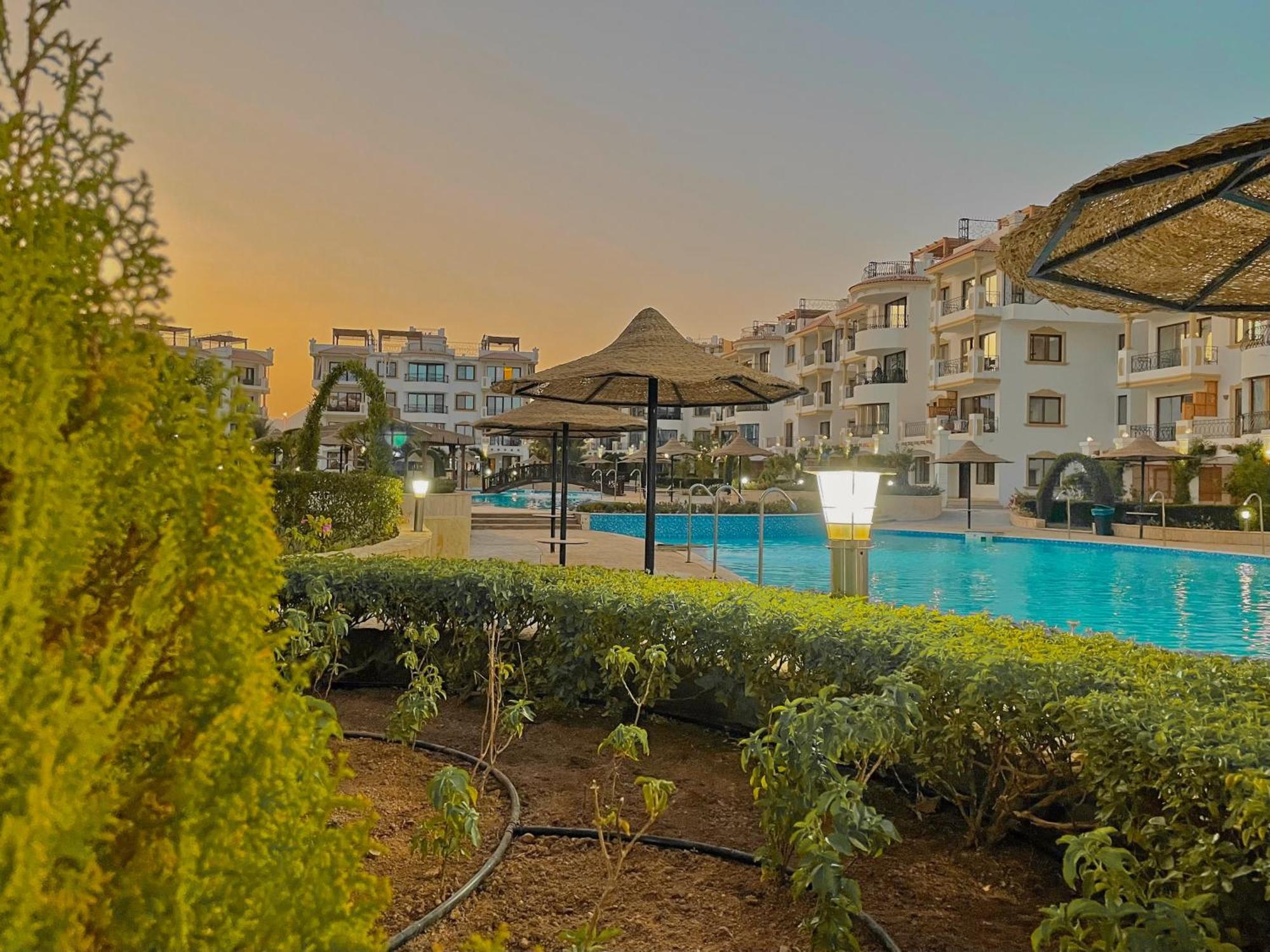 Sharm Hills Aqua Park Resort Bagian luar foto