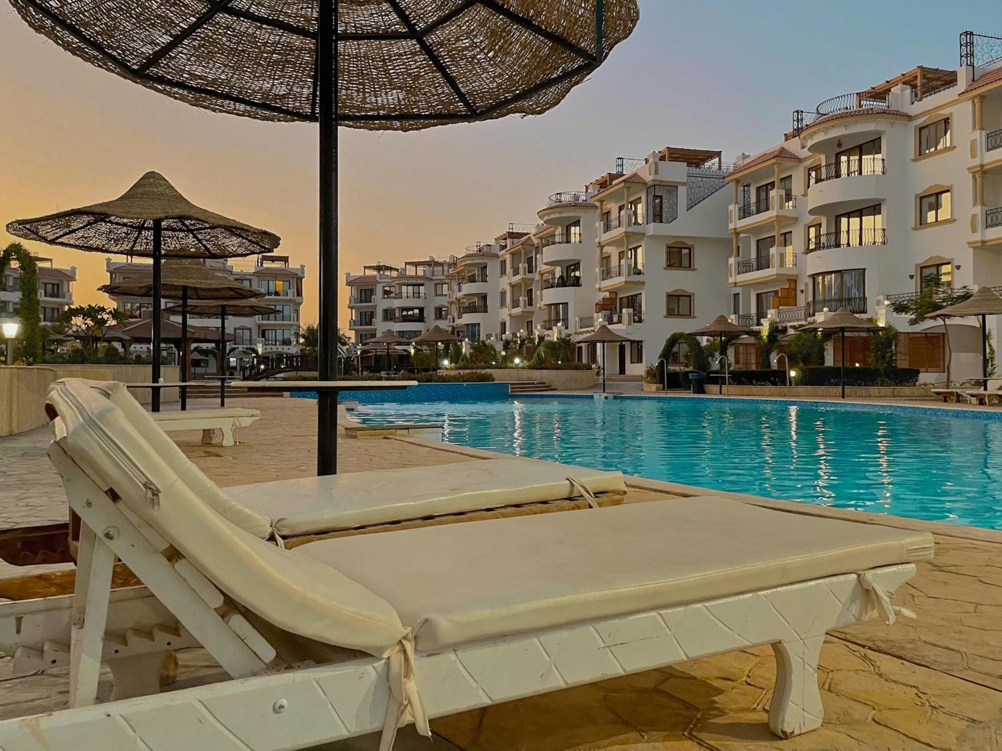 Sharm Hills Aqua Park Resort Bagian luar foto