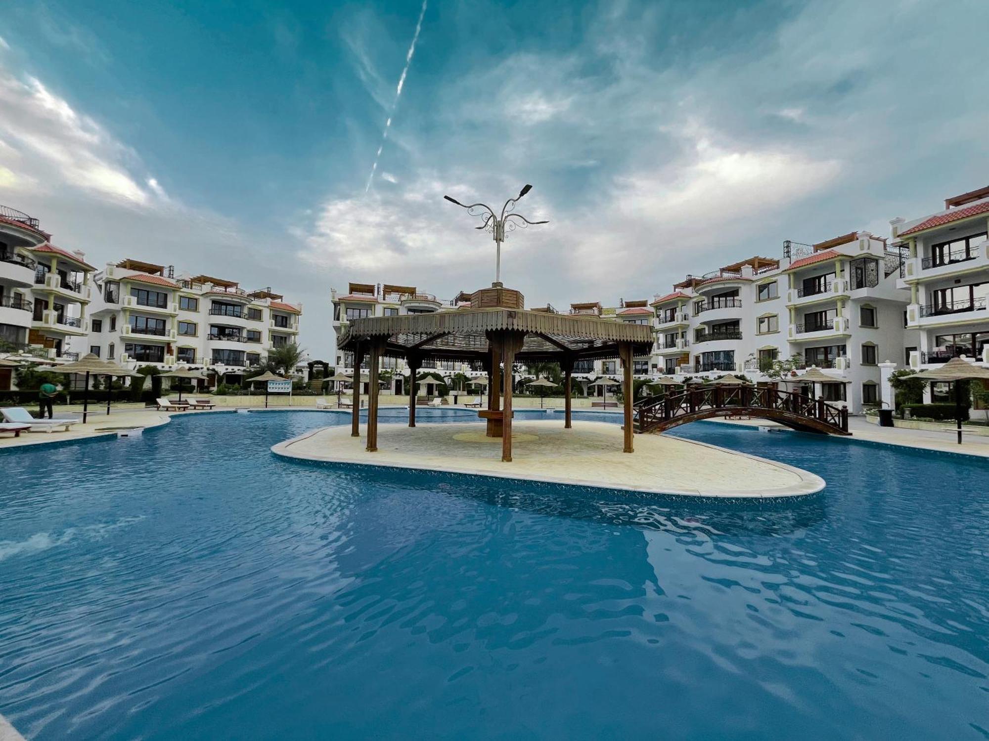 Sharm Hills Aqua Park Resort Bagian luar foto