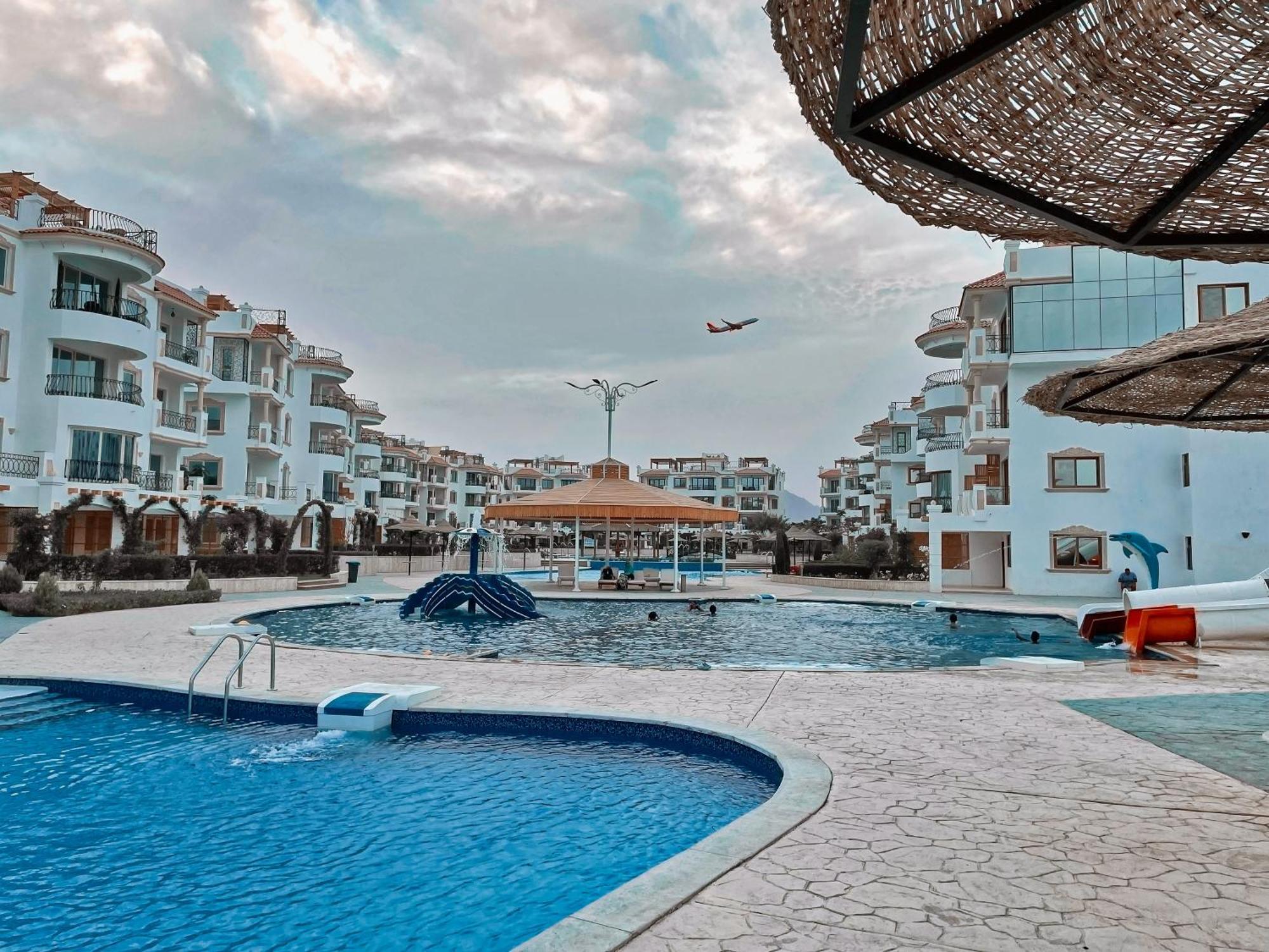 Sharm Hills Aqua Park Resort Bagian luar foto