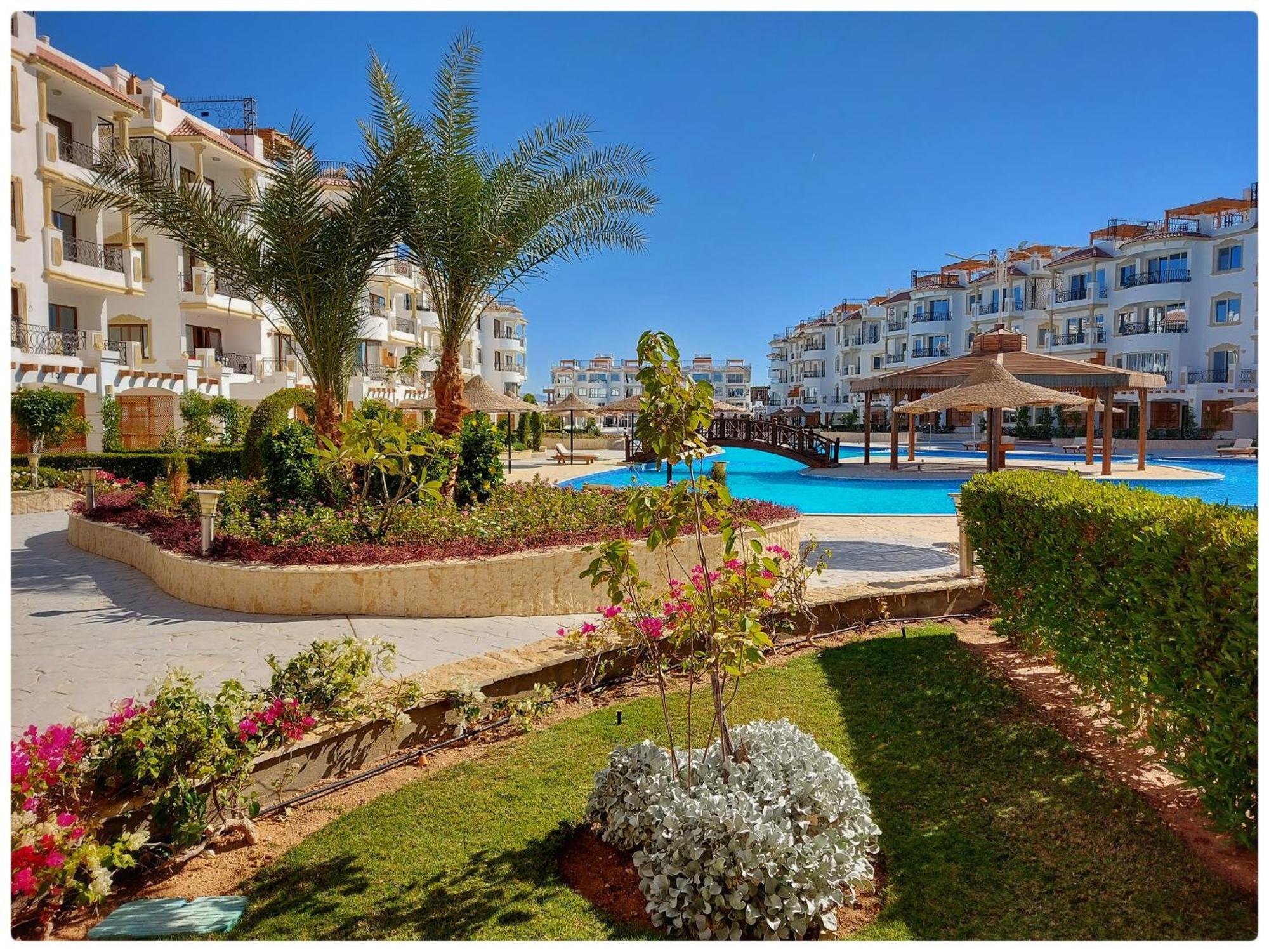 Sharm Hills Aqua Park Resort Bagian luar foto